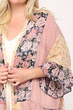 Load image into Gallery viewer, Dot and Floral Curvy Kimono