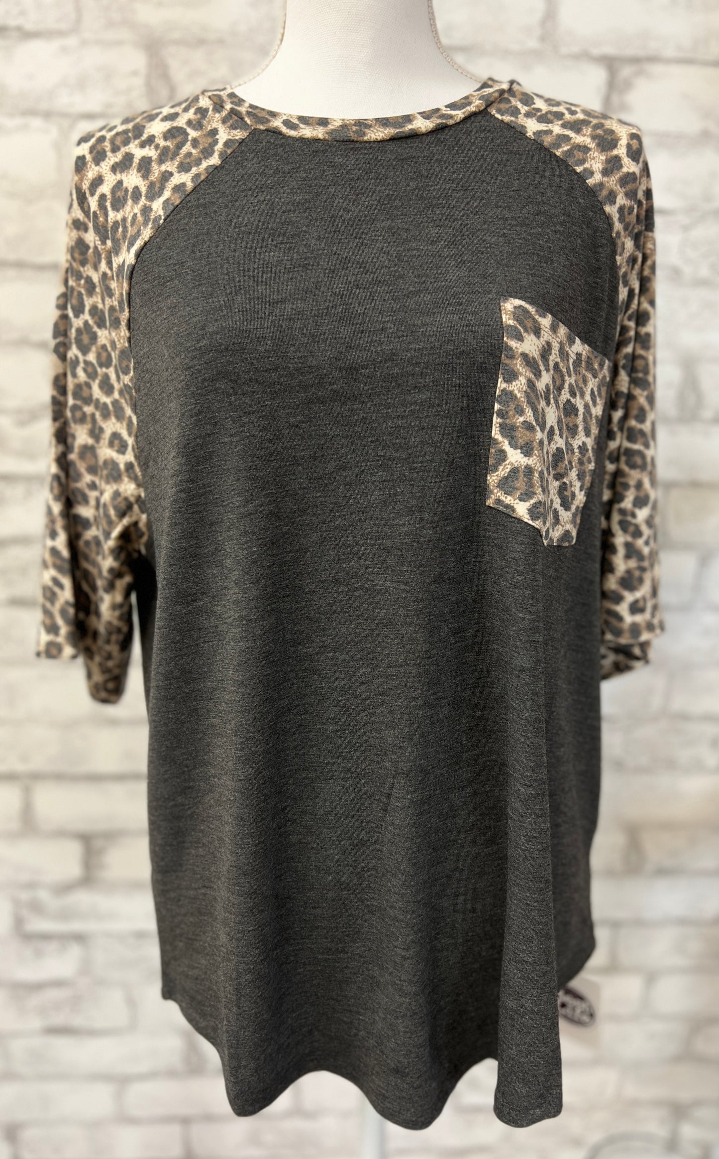 Leopard Raglan Short Sleeve Tee